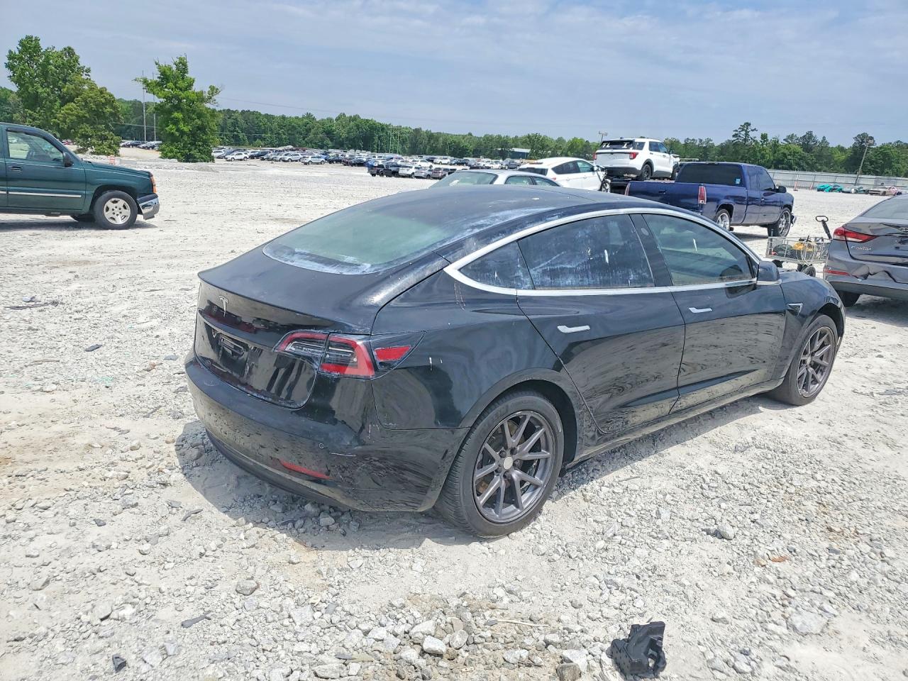2019 TESLA Model 3 — VIN 5YJ3E1EA4KF306578 — photo 3